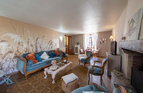 Boisseaux Casa | Maison d'époque avec sauna, jacuzzi et salle de jeux à 1h de Paris - Idéale familles/amateurs de stages - FR-1-590-4