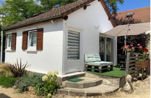 La Chaussee-Saint-Victor Apartamento | Maison d’hôtes accès piscine