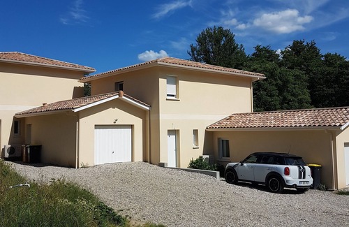 Les Artigues-de-Lussac Casa | Maison de Village