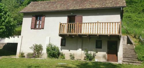Vic-sur-Cere Casa | maison d'hôte, gîte, la maisonnette