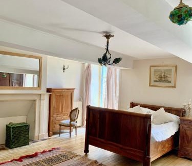 Maure-de-Bretagne Cama Y Desayuno | Maison d'Hôtes Château de La Lambardais