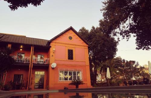 Antananarivo Avaradrano Casa | Maison d'Hôtes Mandrosoa