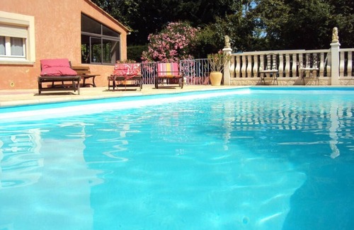 Pernes-les-Fontaines Casa | Maison d'hotes La Douloire