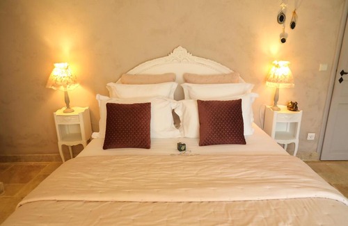 Lamanon Casa | Maison d'hotes "Les Ecuries du Mas"