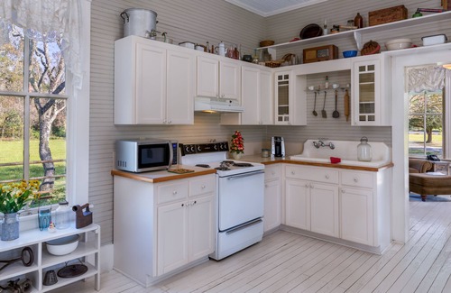 Rayne Cabaña | Maison D'Memoire Bed & Breakfast Cottages