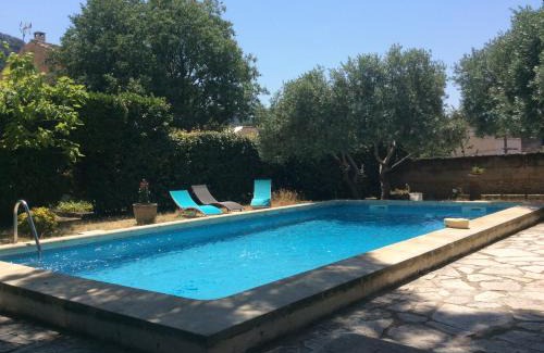 Robion Casa | Maison Daumas Billard Français et Piscine