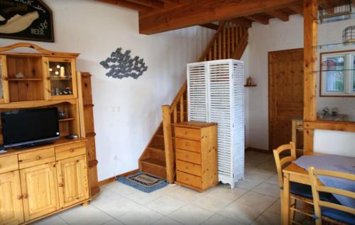 Saint-Front-de-Pradoux Casa | Maison de 2 chambres avec piscine partagee spa et jardin amenage a Saint Front de Pradoux