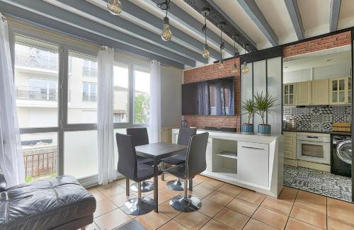 Villeneuve-la-Garenne Casa | Maison de 3 chambres et un salon sur les quais de Seine proche de Paris