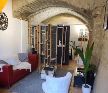 Saint-Maurice Casa | maison de bourg en pierre
