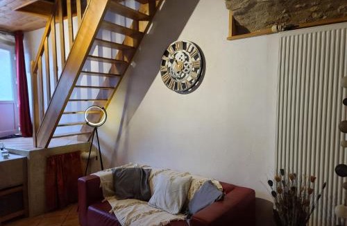 Saint-Maurice Casa | maison de bourg en pierre