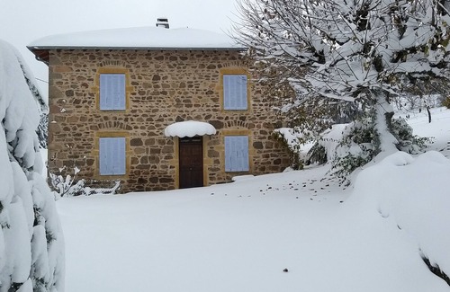 Thizy-les-Bourgs Casa | Maison de Campagne Familiale, 8 min du Lac des Sapins ! Animaux Bienvenus