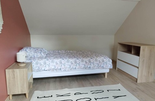 Vallon-en-Sully Casa | Maison de campagne avec terrain