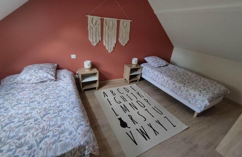Vallon-en-Sully Casa | Maison de campagne avec terrain