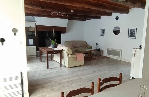 Broons Casa | Maison de Campagne au Pied D'un Bois