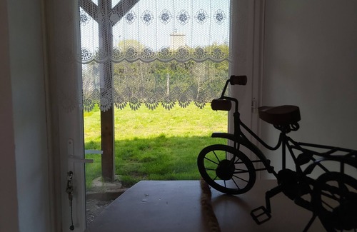 Broons Casa | Maison de Campagne au Pied D'un Bois