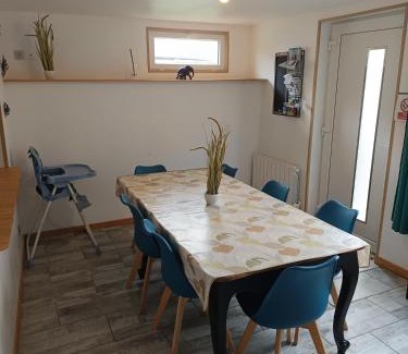 Sees Casa | Maison de campagne avec cour