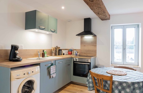 Bourbon-Lancy Casa | Maison de Caractère Pour Cure Thermale et Tourisme. Bienvenue au Gîte Damona !