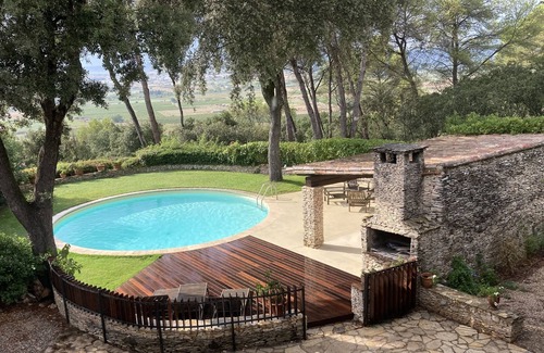 Bellegarde Casa | Maison de caractère avec piscine et tennis 5000m2