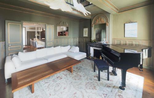 Pailhes Casa | Maison De Caractere