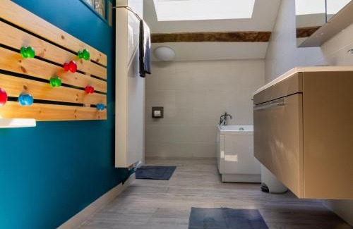 Bazeilles-sur-Othain Casa | Maison de charme à la campagne avec terrasse et grand espace extérieur - FR-1-585-76
