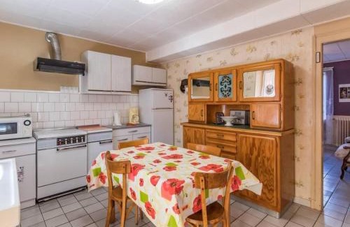 Fougerolles-Saint-Valbert Casa | Maison de charme à Fougerolles, idéale pour curistes - FR-1-583-397