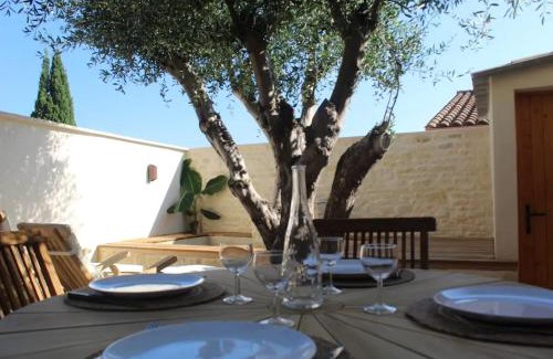 Merindol Casa | Maison de charme à Mérindol + Jardin