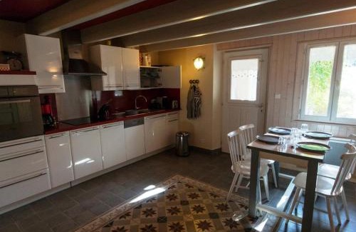 Le Palais Casa | Maison de charme au cœur du Palais avec jardin, proche commerces et plage - FR-1-418-77