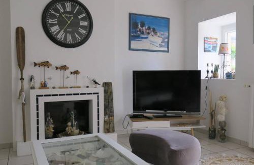 Perros-Guirec Villa | Maison de charme avec jardin clos, terrasse à PERROS-GUIREC - Ref 868