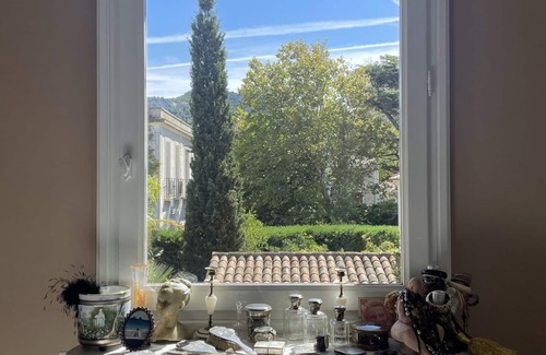 8th Arrondissement Casa | Maison de Charme Avec Piscine, Proche de la mer et du Parc des Calanques