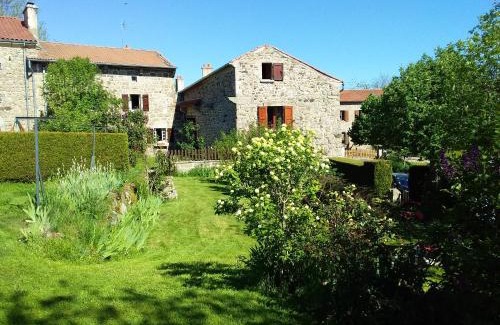 Cubelles Casa | Maison de charme avec jardin à Cubelles, idéale en famille