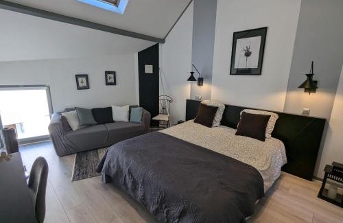 Messas Casa | Maison de charme avec terrasse et jardin clos à Messas - FR-1-590-568