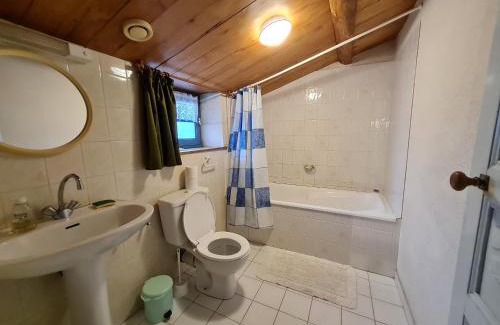 Benet Casa | Maison de charme avec WiFi au cœur du Marais Poitevin, jardin clos, barque et vélos, 4 chambres - FR-1-426-146
