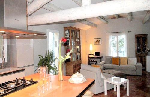 Cucuron Casa | Maison de charme en campagne à Cucuron avec piscine privée