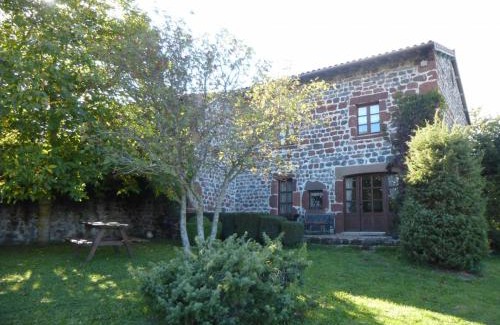 Bains Casa | Maison de charme XVIIIe sur chemin St-Jacques, proche Le Puy-en-Velay, idéale familles et randonneurs - FR-1-582-298