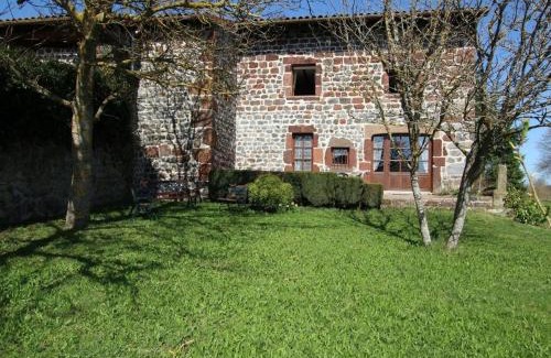 Bains Casa | Maison de charme XVIIIe sur chemin St-Jacques, proche Le Puy-en-Velay, idéale familles et randonneurs - FR-1-582-298