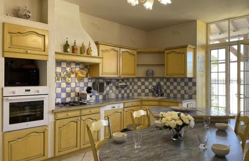 Pierrefitte-sur-Loire Casa | Maison de famille au cœur du Bourbonnais, 18ème siècle, charme et confort, proche loisirs et commerces - FR-1-489-387