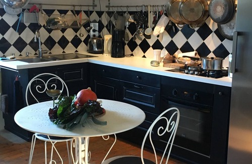 Groix Casa | Maison de Famille à 100 m de la Plage de Locmaria, Charme Fou, Jardin Clos