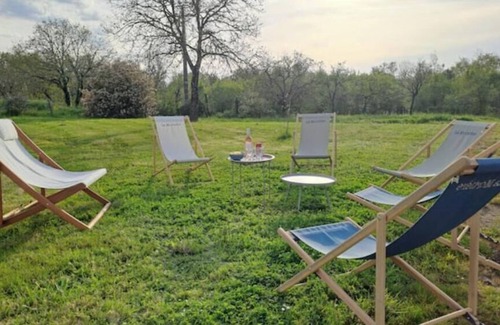 Vaire Casa | Maison de Famille Avec Grand Jardin et Piscine à 15 mn des Plages