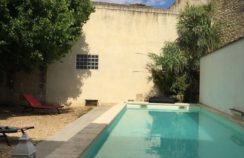 Aigues-Vives Casa | Maison de Famille de 1800 au Centre d 'un Village