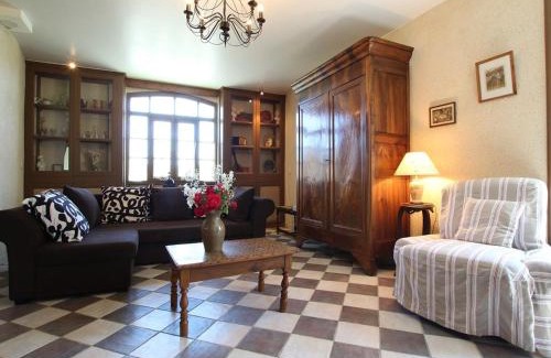 Bournoncle-Saint-Pierre Casa | Maison de charme avec grand parc pour des vacances en famille au cœur de l'Auvergne - FR-1-582-278