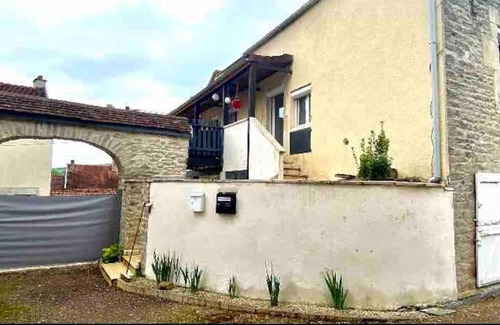 Courcelles-les-Montbard Apartamento | Maison de la Fontaine