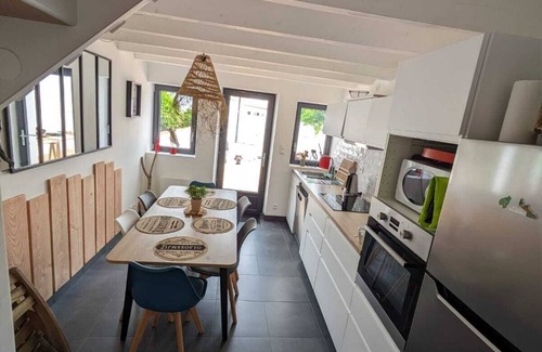 Noirmoutier-en-l'Ile Casa | Maison de Pêcheur Rénovée, vue mer à 20 Mètres de la Plage du Vieil Noirmoutier