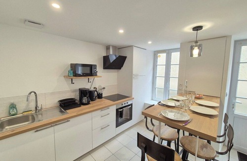 Saint-Amand-sur-Sevre Casa | Maison de Bourg St Amand 5pers 15min Puy du Fou