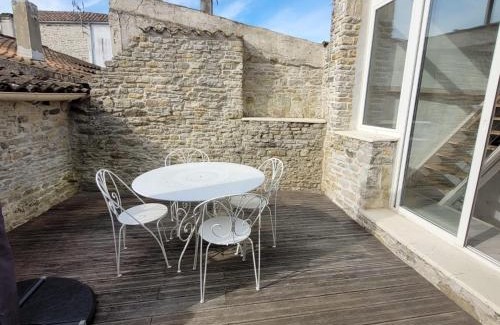 Saint-Georges-d'Oleron Casa | Maison de village au cœur des marais salants d'Oléron, à 100m des commerces - FR-1-778-20