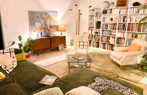 Saint-Saturnin-du-Bois Casa | MAISON DE CAMPAGNE - Calme & Confort - Jardin Barbecue - Parking et Wifi Gratuit - ESPACE ET DETENTE - Idéal FAMILLE