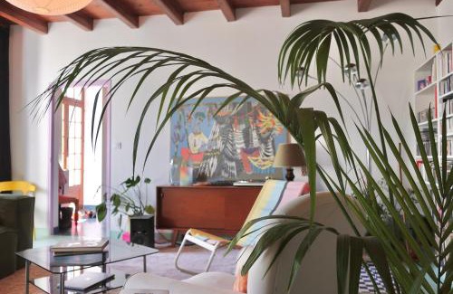 Saint-Saturnin-du-Bois Casa | MAISON DE CAMPAGNE - Calme & Confort - Jardin Barbecue - Parking et Wifi Gratuit - ESPACE ET DETENTE - Idéal FAMILLE