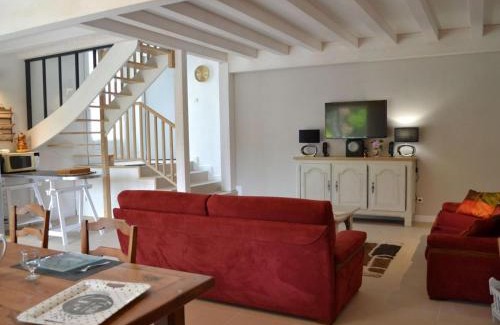 Saint-Sulpice-de-Cognac Casa | Maison de vacances spacieuse à la campagne avec jardin clos, WIFI, vélos gratuits et équipements bébé. - FR-1-653-139