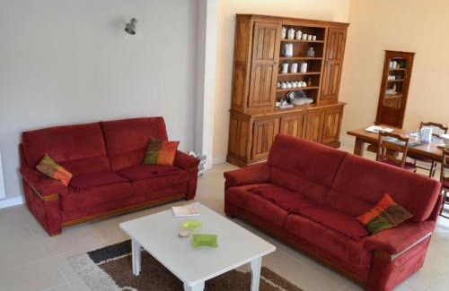 Saint-Sulpice-de-Cognac Casa | Maison de vacances spacieuse à la campagne avec jardin clos, WIFI, vélos gratuits et équipements bébé. - FR-1-653-139