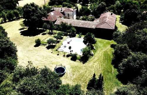 Cazaubon Casa | Maison de Gardien - charming boho farmhouse Gers.