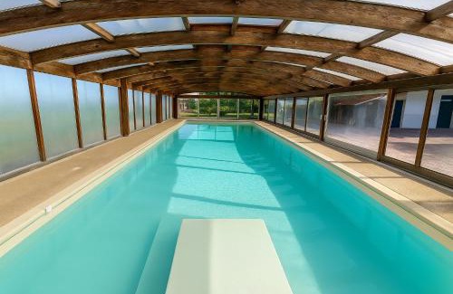 Auriac-du-Perigord Casa | Maison de location vacance avec piscine couverte et chauffée